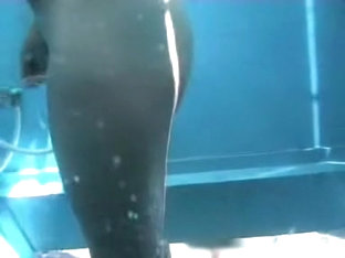 Tan lined ass in all its beauty in beach cabin cam