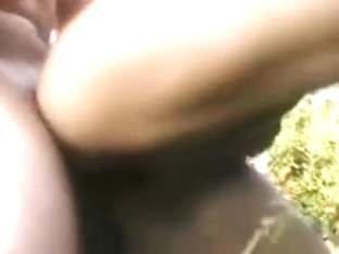 heerlijke neukclip in het bos